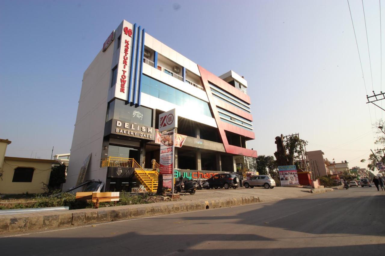 Hotel K11 Haldwāni Esterno foto
